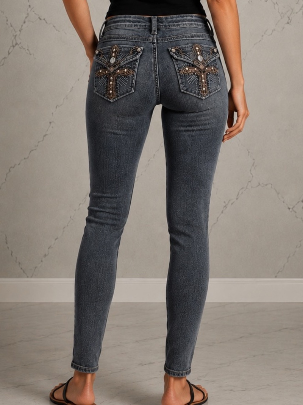 Indigo Untied Skinny Rhinestone Cross Embroidered pockets 29"Inseam Jeans Size 3